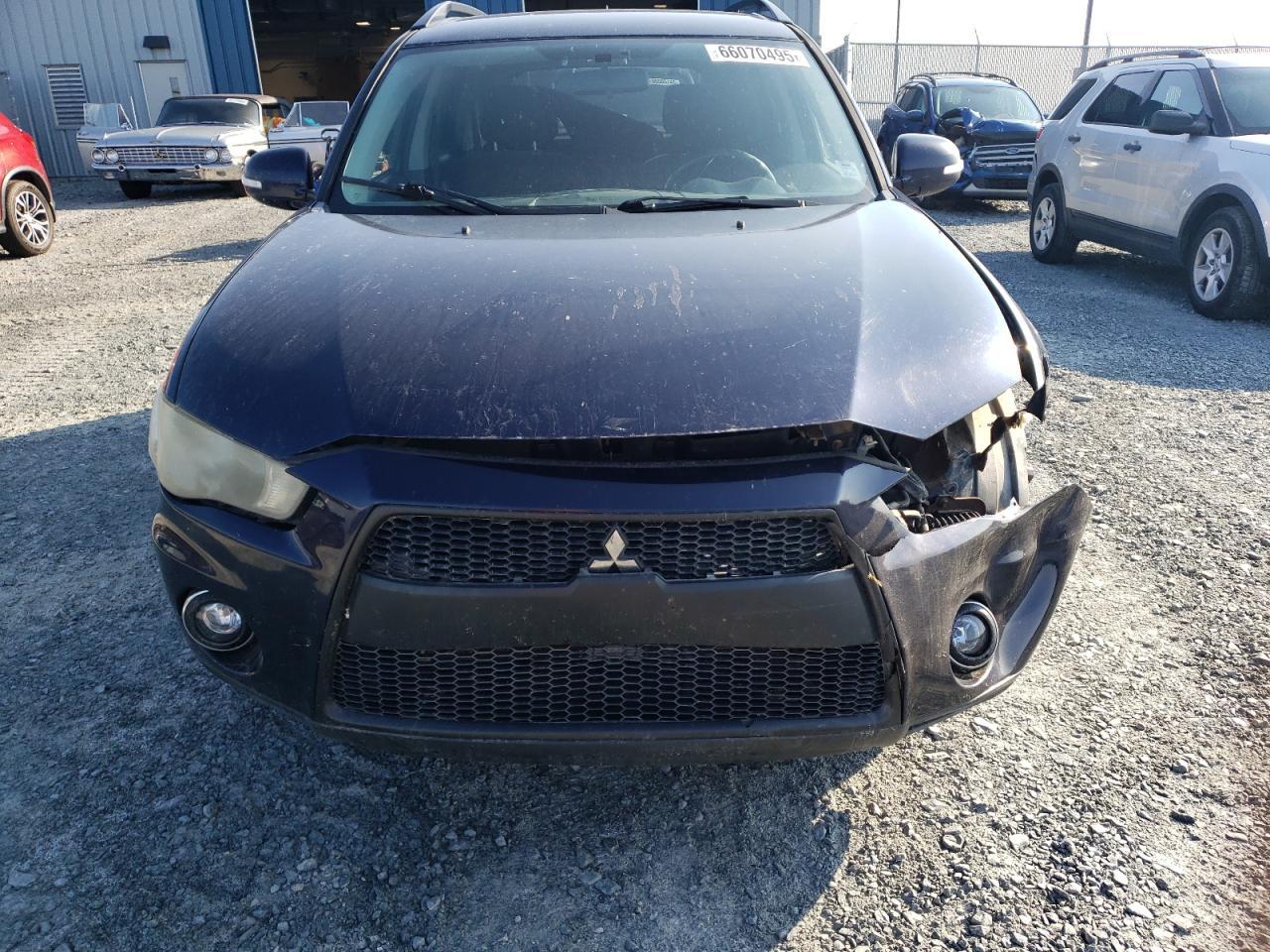 2011 MITSUBISHI outlander