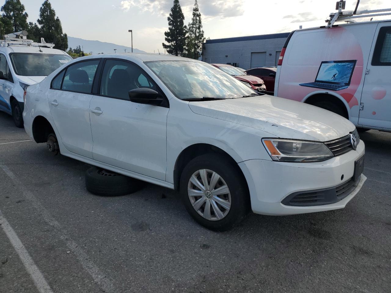 2014 VOLKSWAGEN JETTA