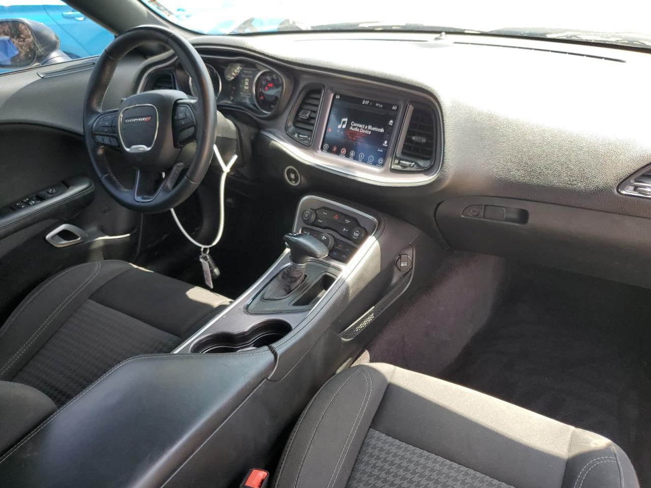 2017 DODGE Challenger