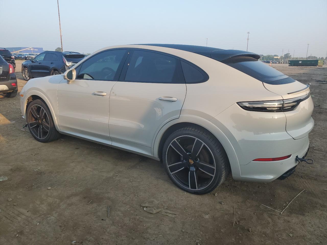 2022 PORSCHE CAYENNE