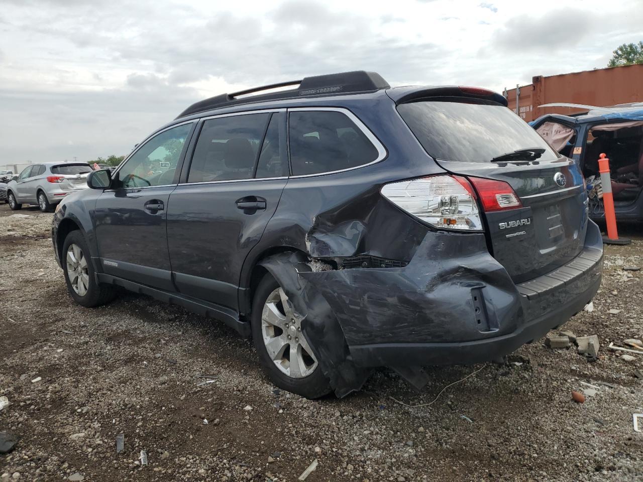 2010 SUBARU Outback