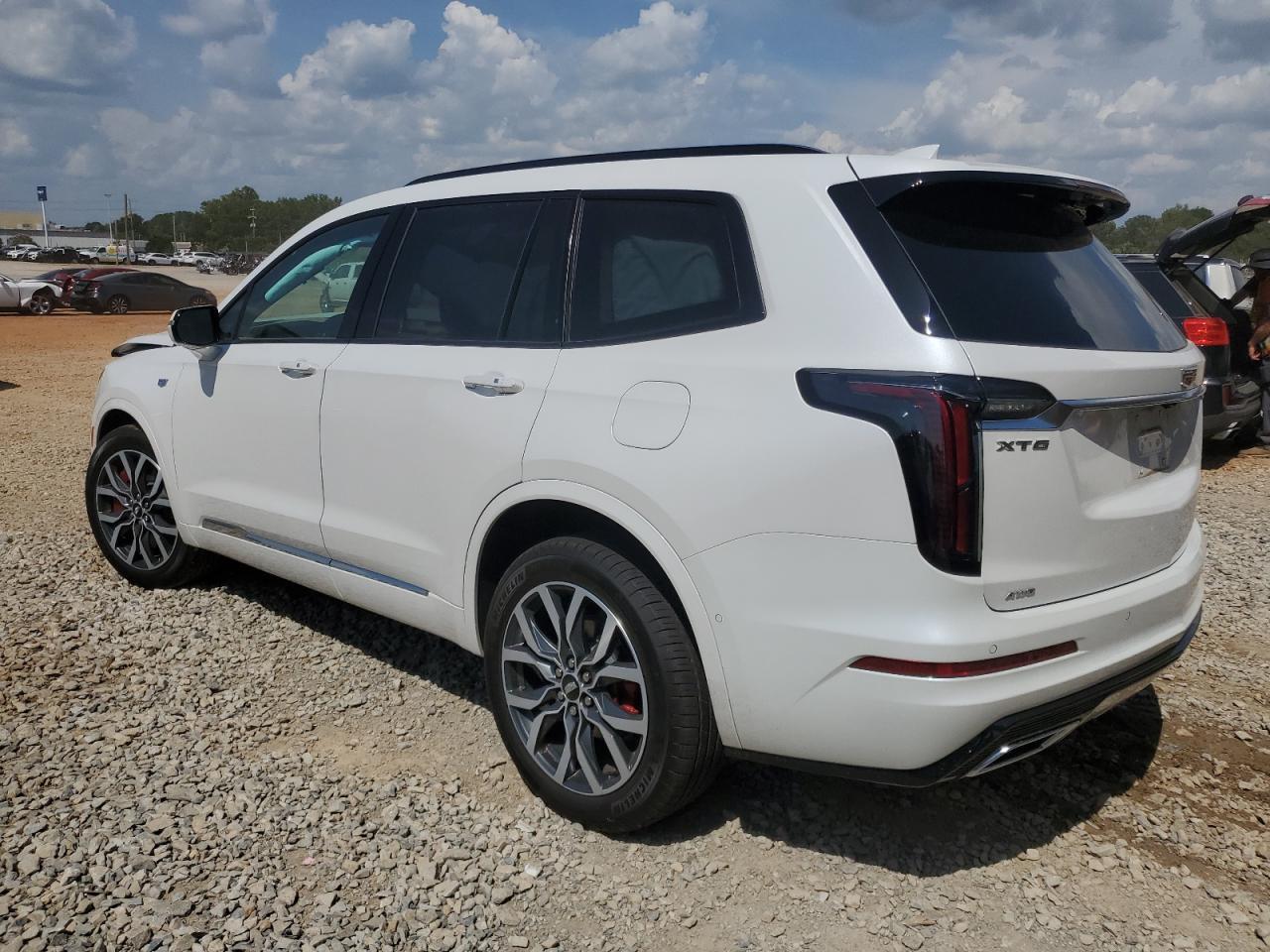 2024 CADILLAC XT6