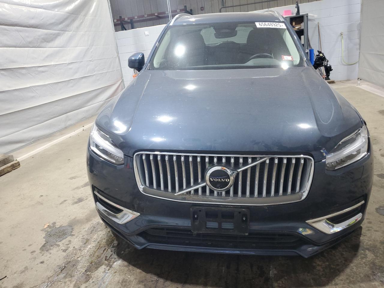 2025 VOLVO XC90
