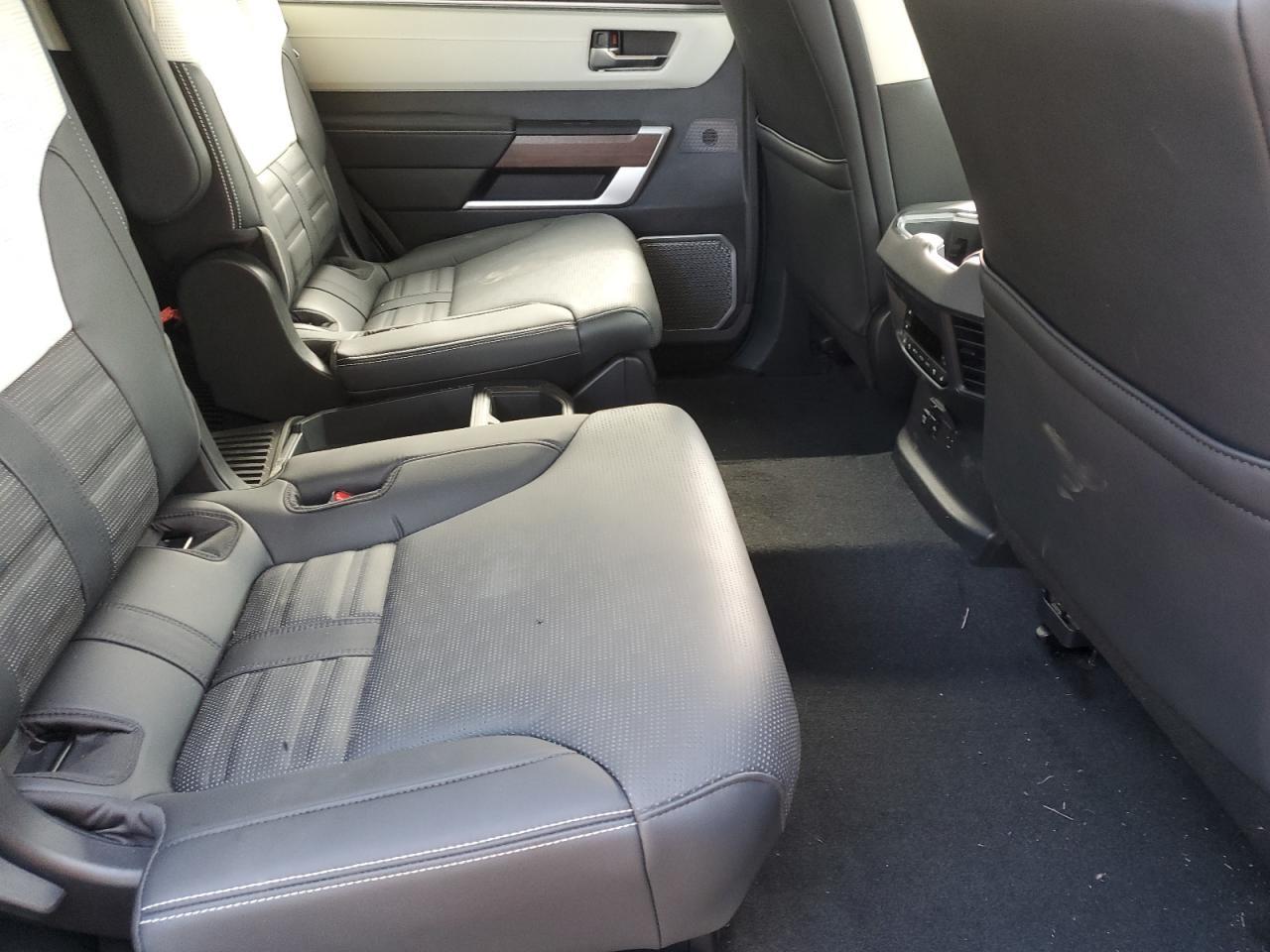 2025 TOYOTA Sequoia