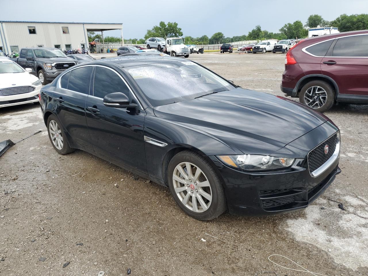 2019 JAGUAR XE