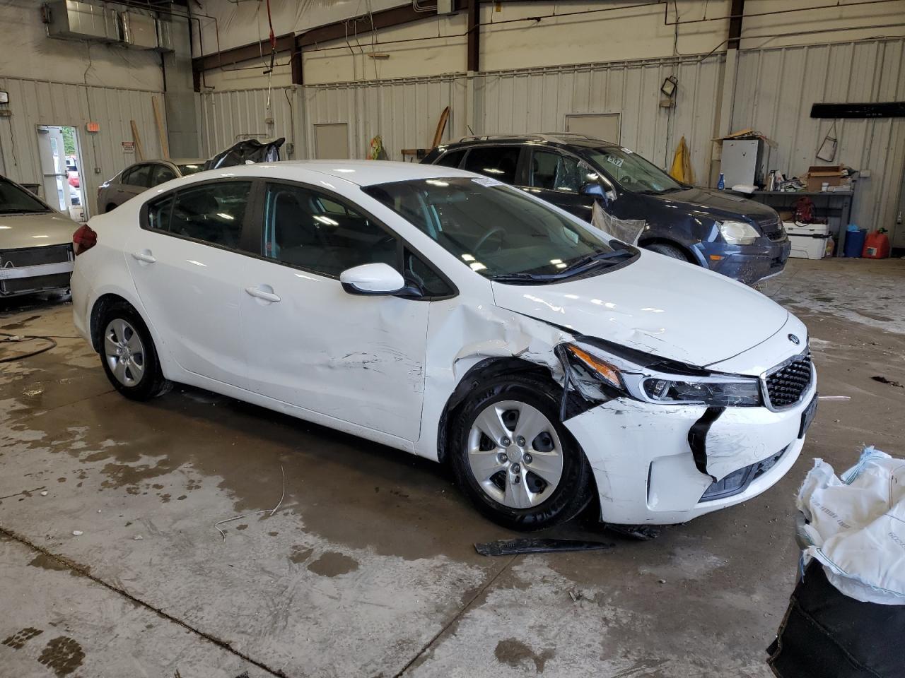 2017 KIA FORTE