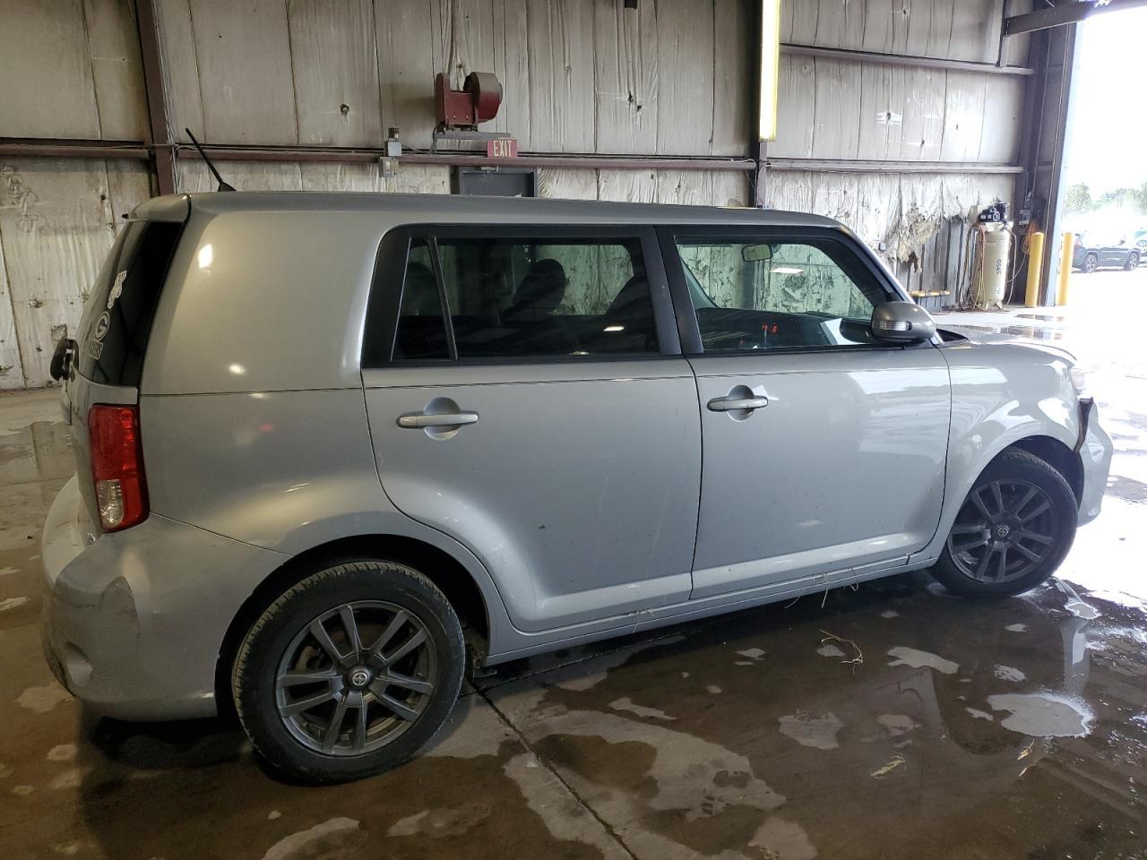 2013 TOYOTA SCION
