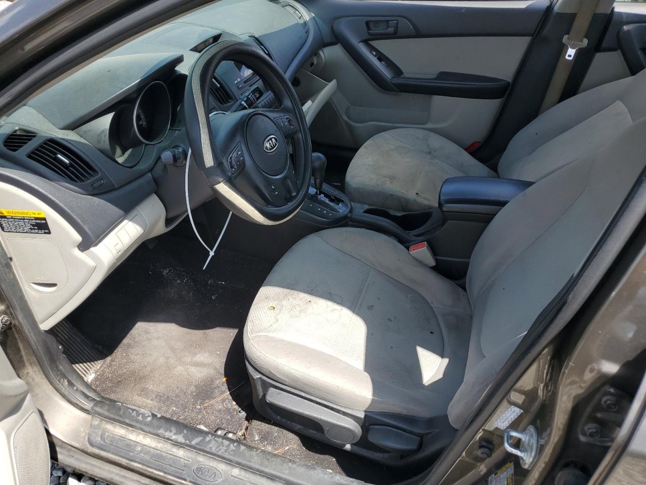 2010 KIA FORTE