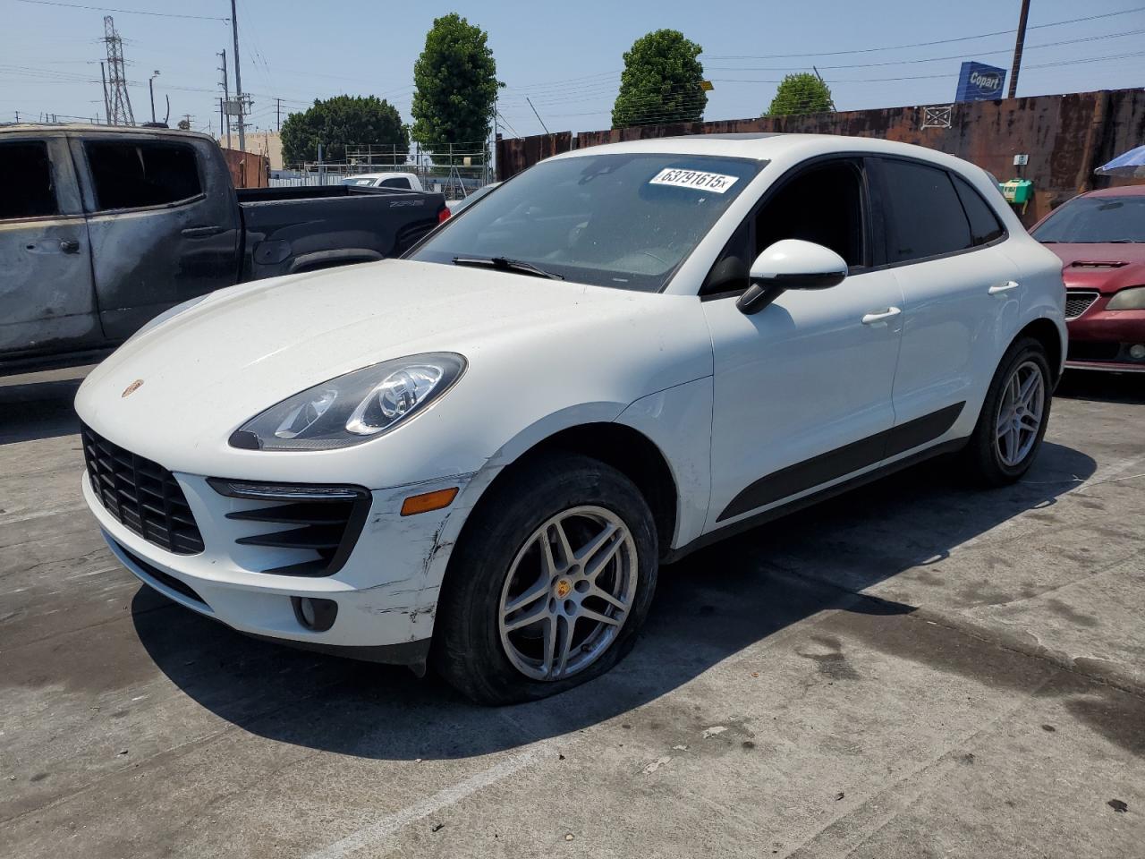 2017 PORSCHE Macan