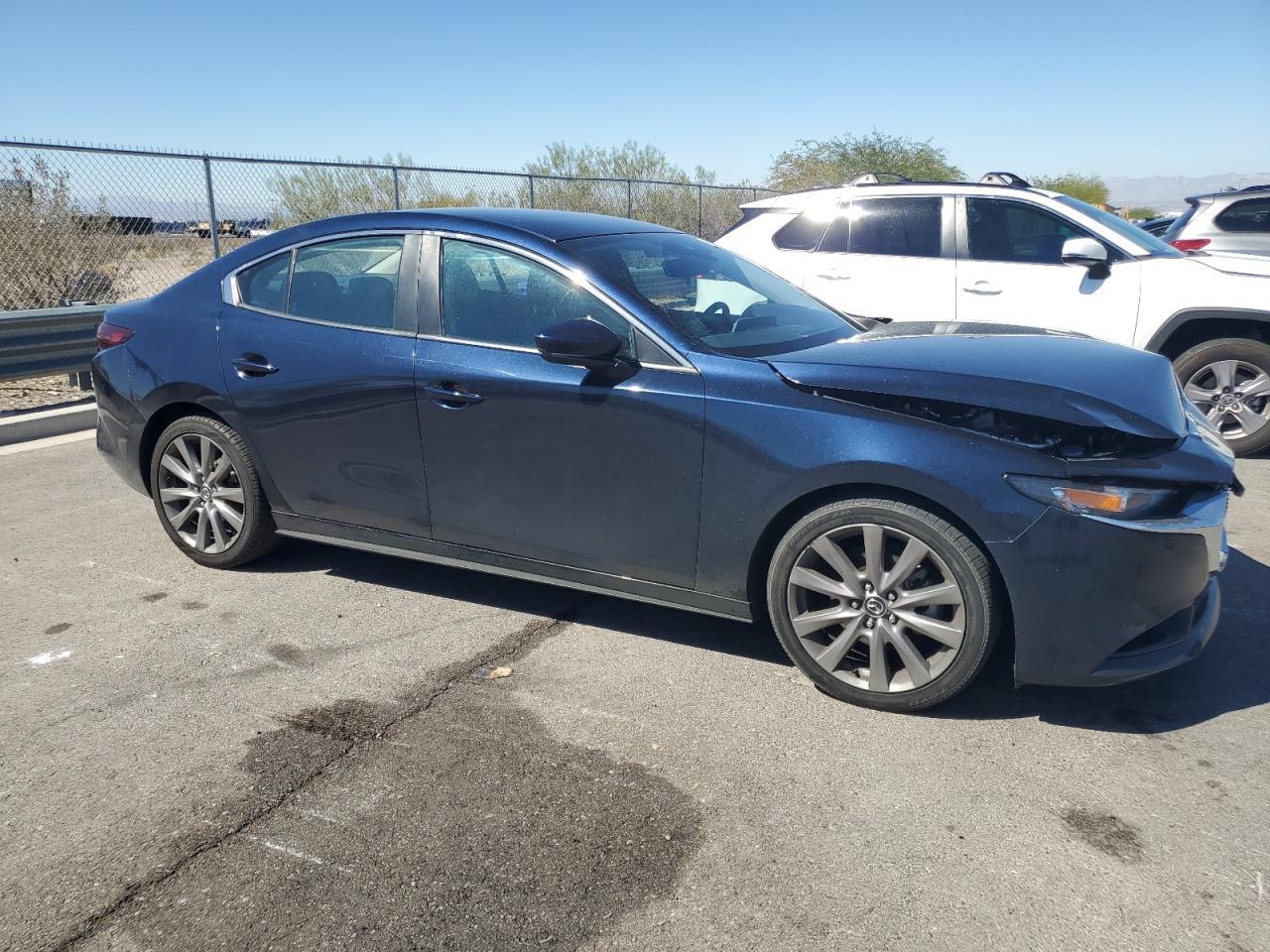 2019 MAZDA 3