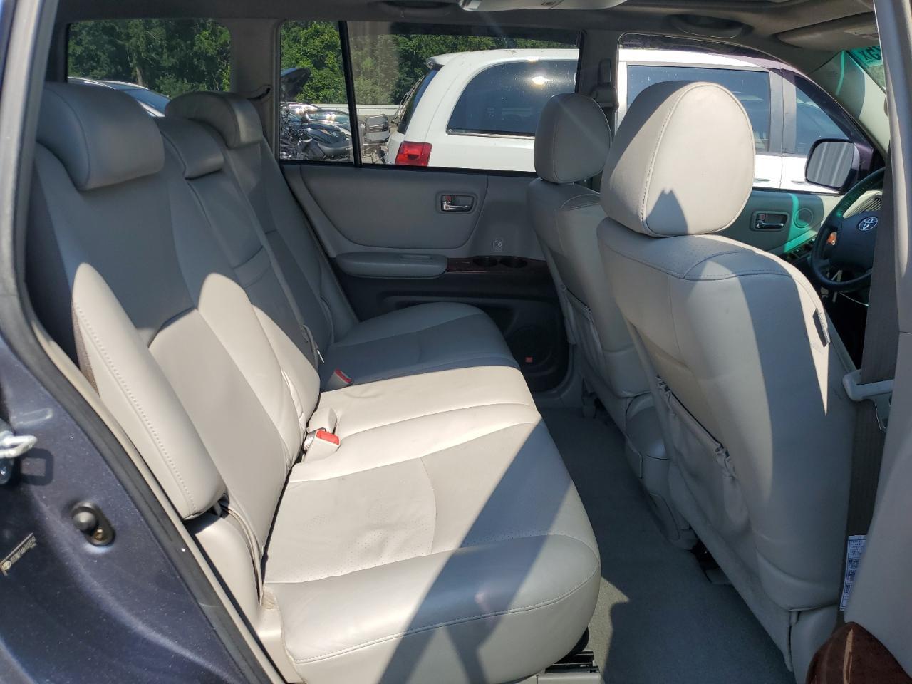 2006 TOYOTA HIGHLANDER