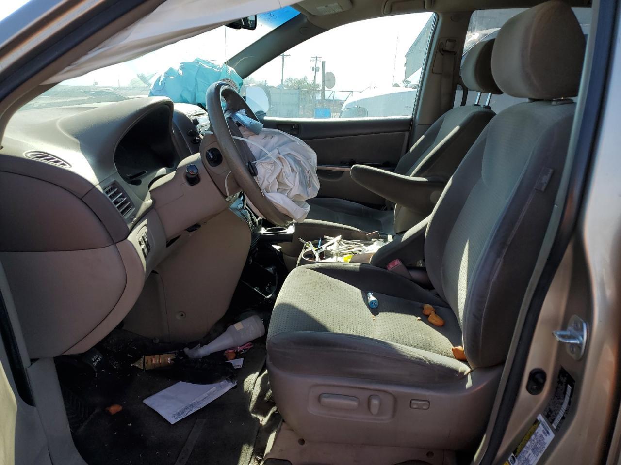 2006 TOYOTA SIENNA