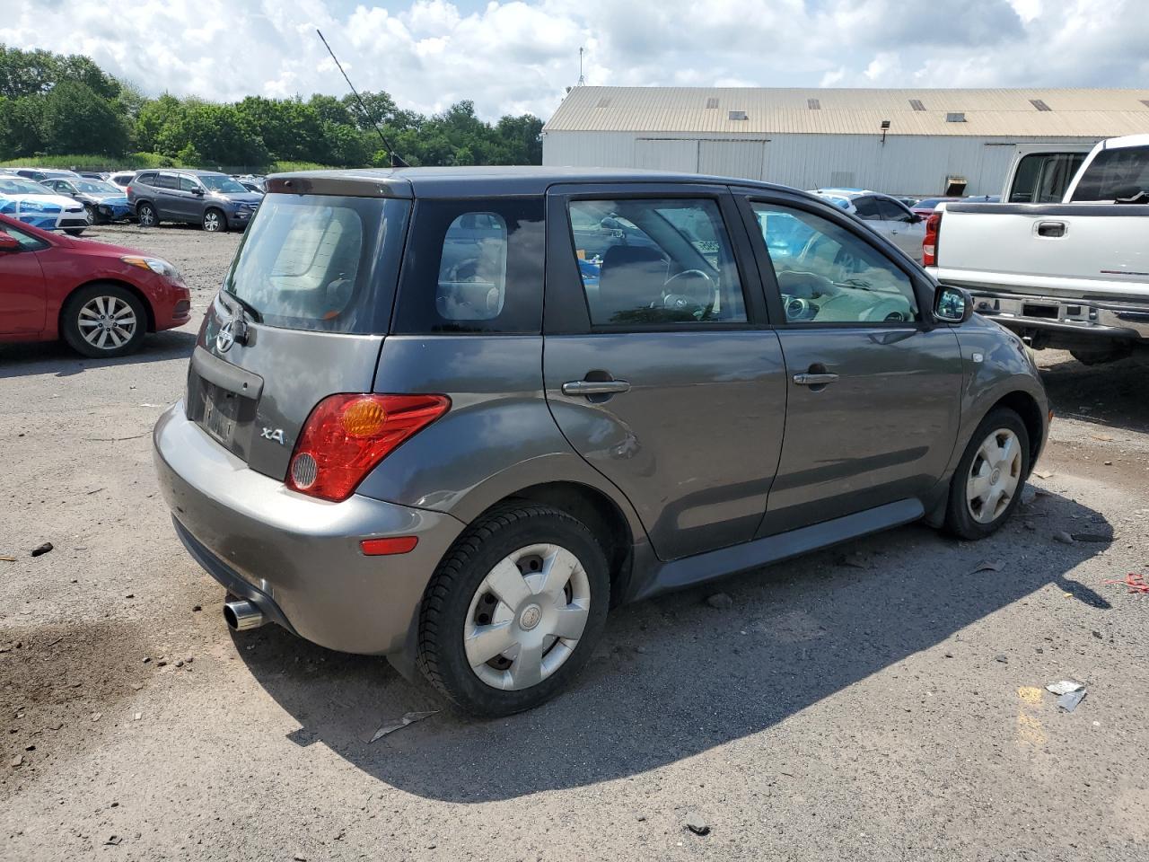 2004 TOYOTA SCION