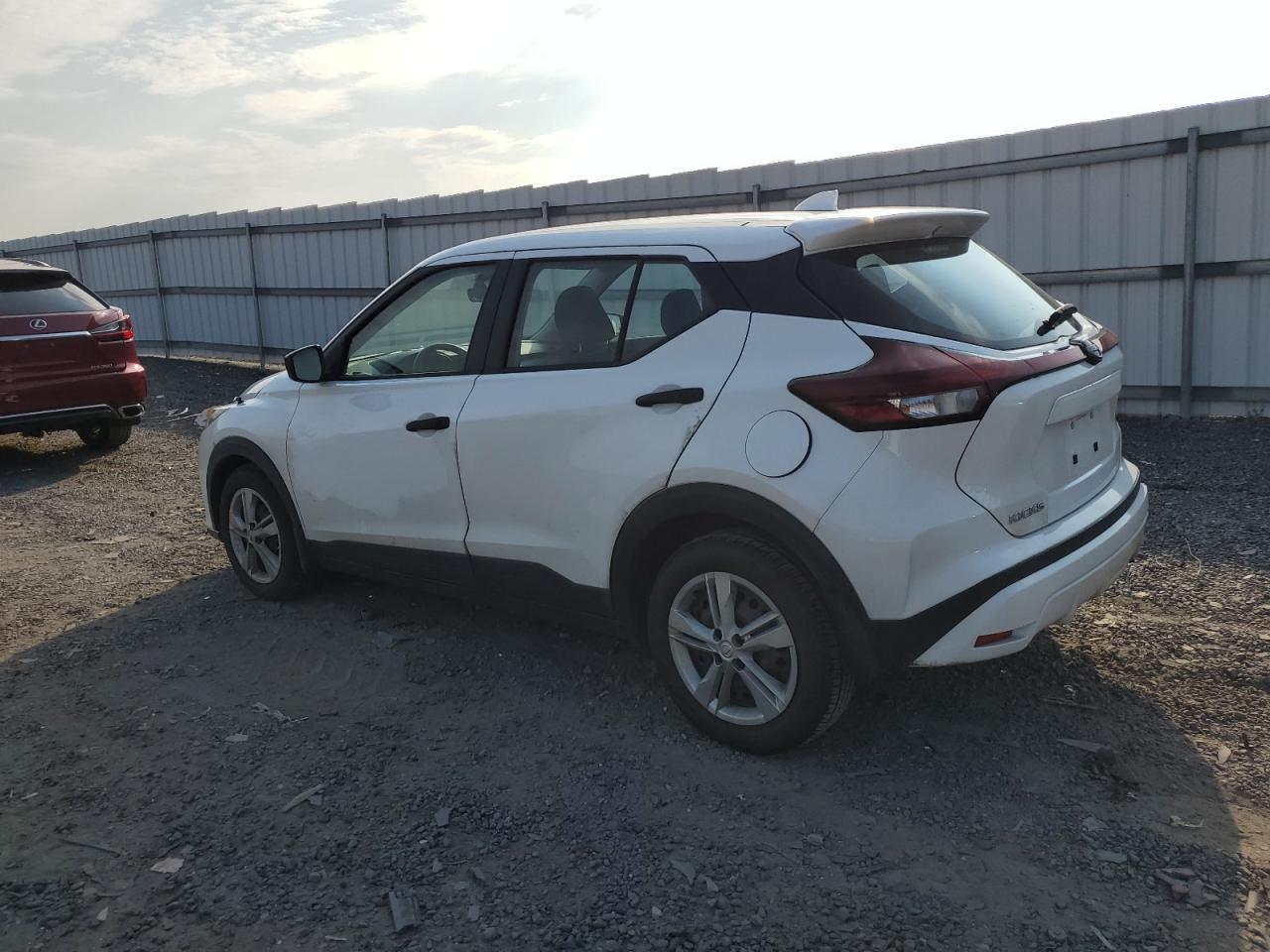 2022 NISSAN KICKS