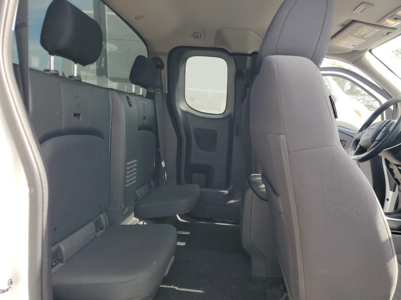2022 NISSAN Frontier