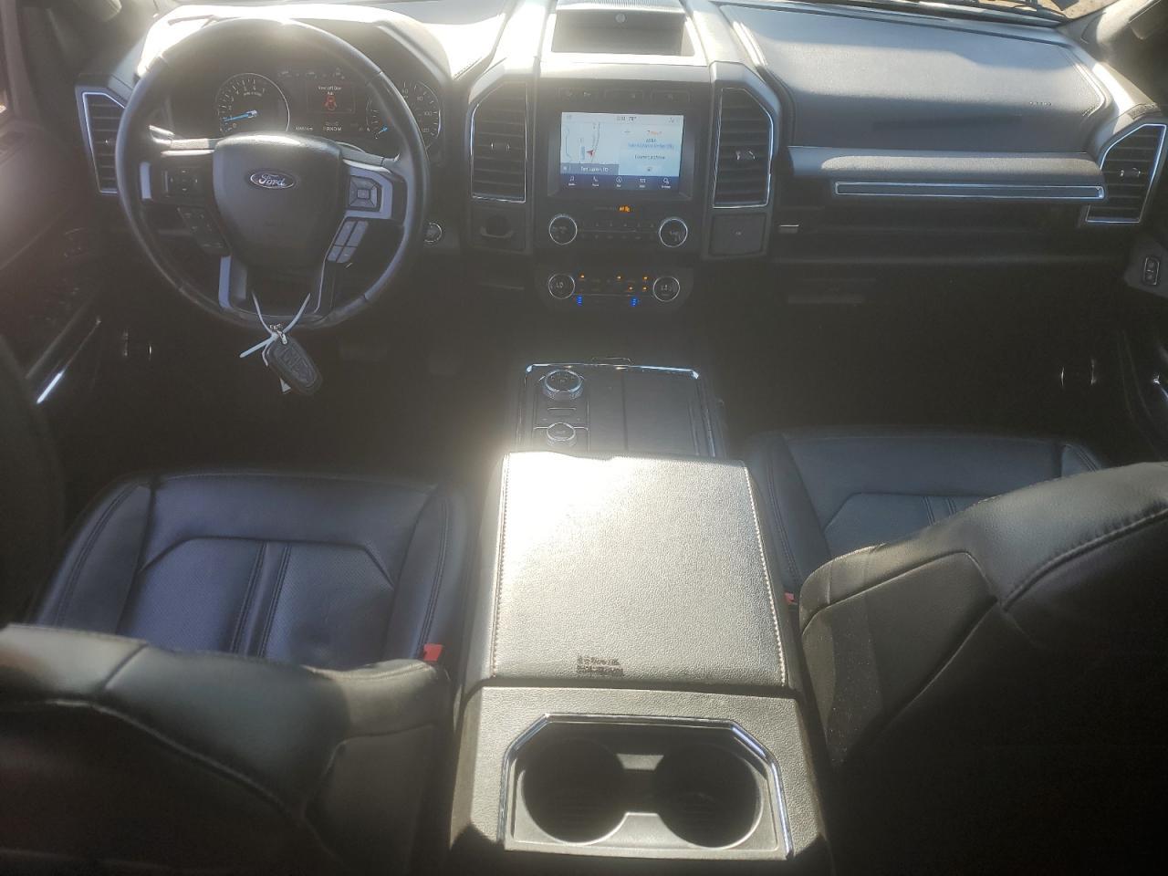 2021 FORD Expedition