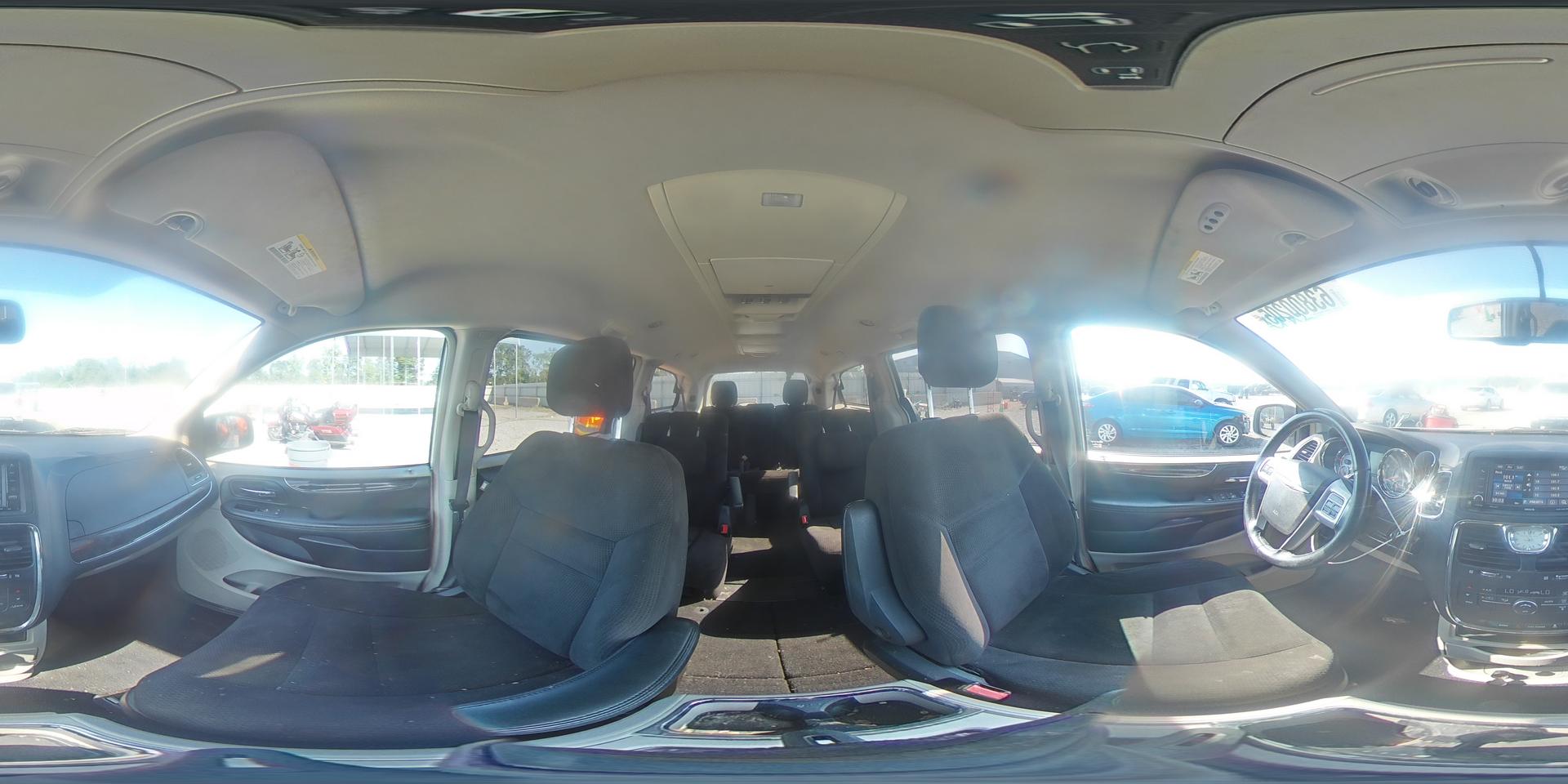 2015 CHRYSLER Town & Country