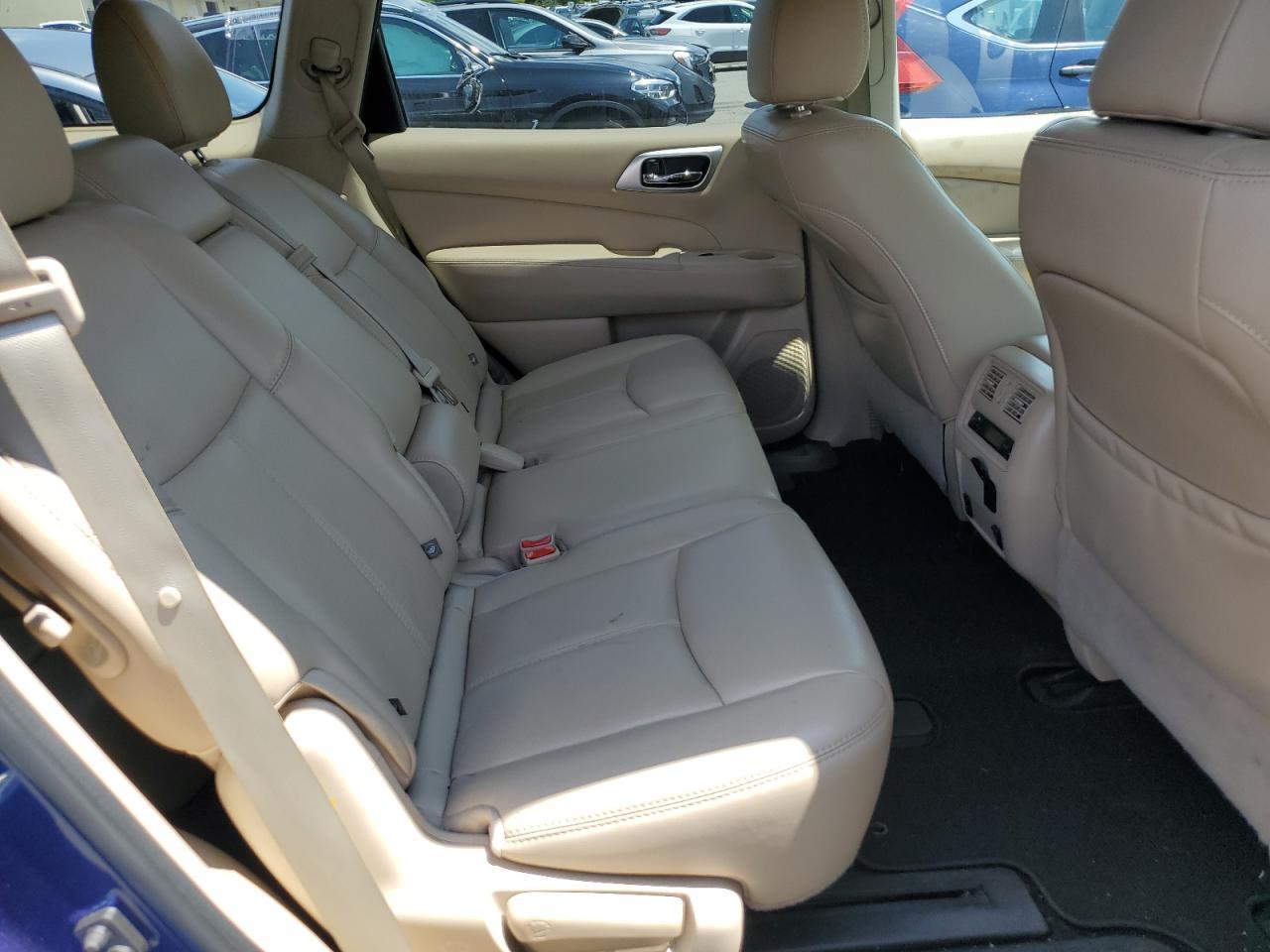 2017 NISSAN PATHFINDER