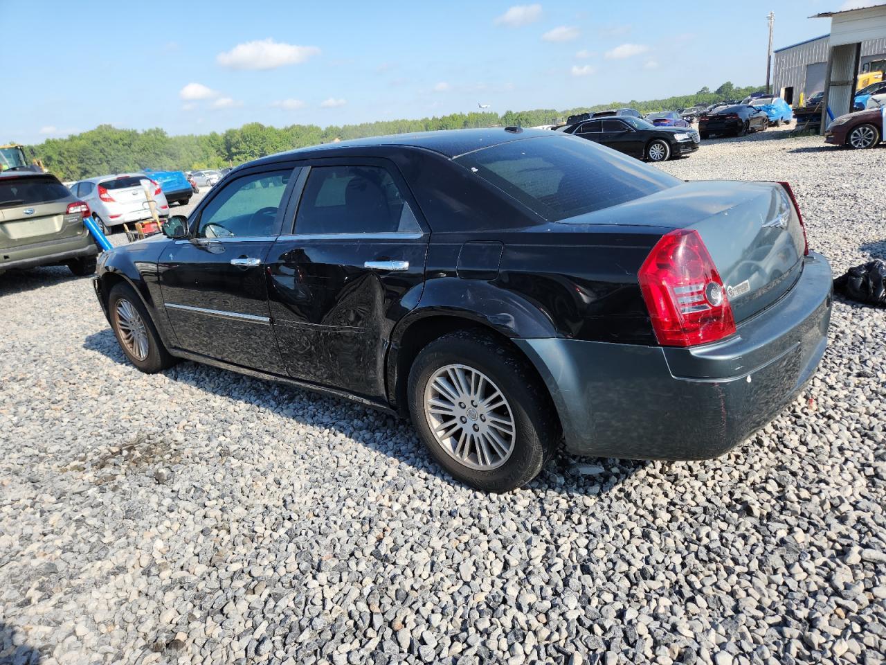 2010 CHRYSLER 300
