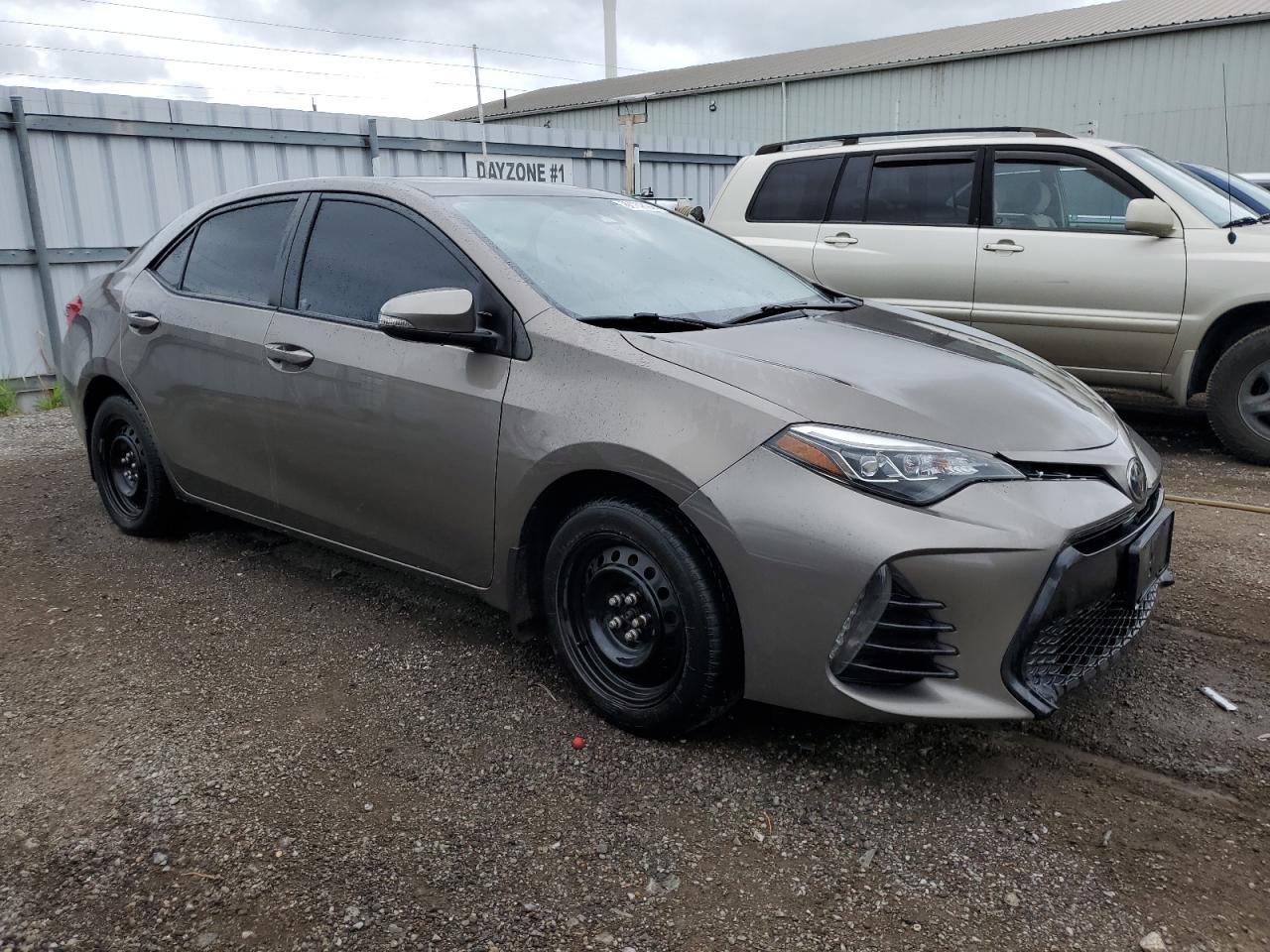 2017 TOYOTA COROLLA