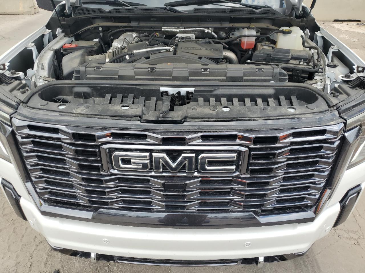 2024 GMC Sierra