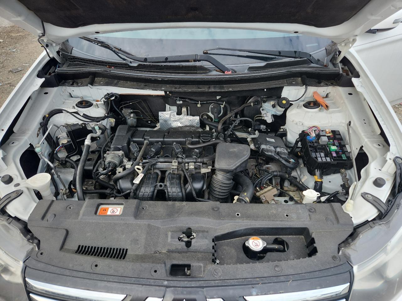 2014 MITSUBISHI outlander