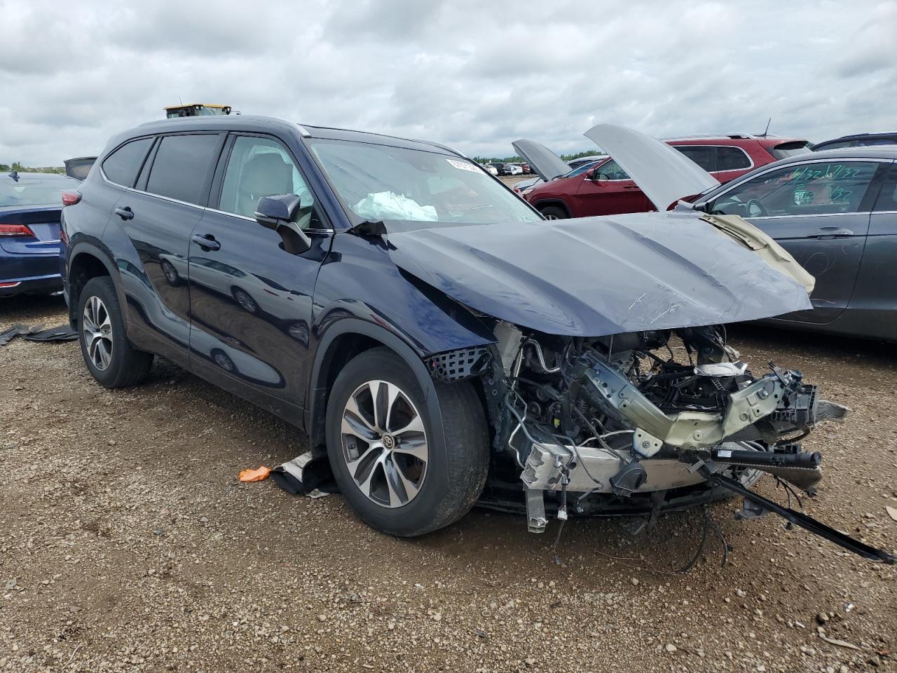 2022 TOYOTA HIGHLANDER