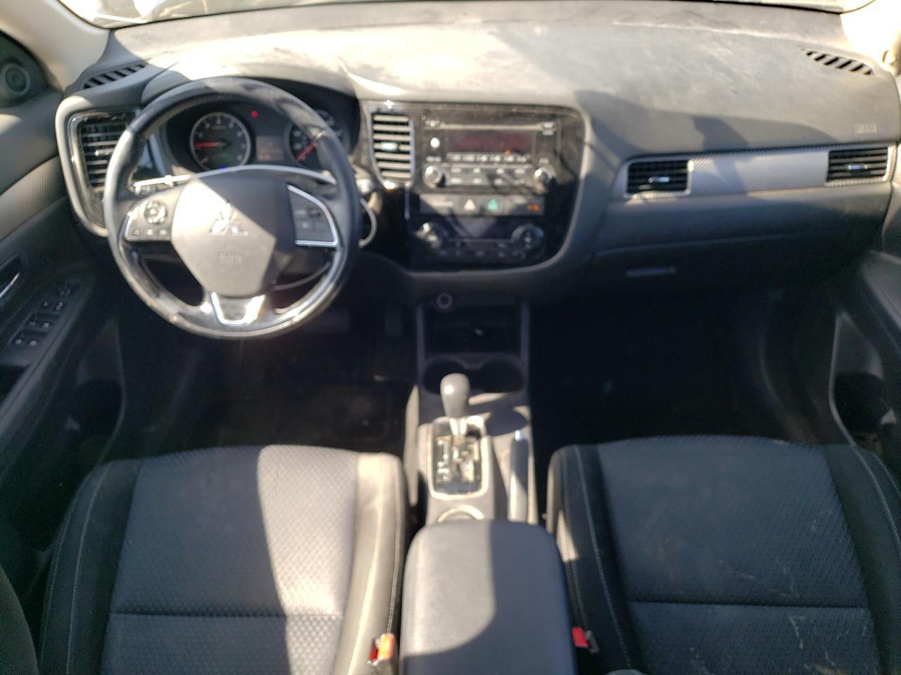 2016 MITSUBISHI outlander