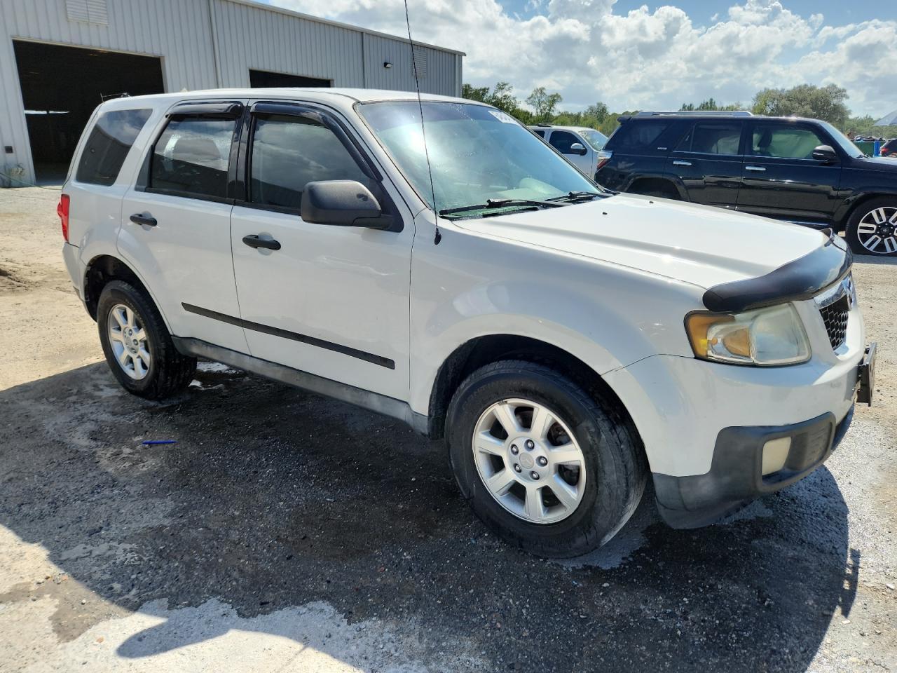 2011 MAZDA Tribute