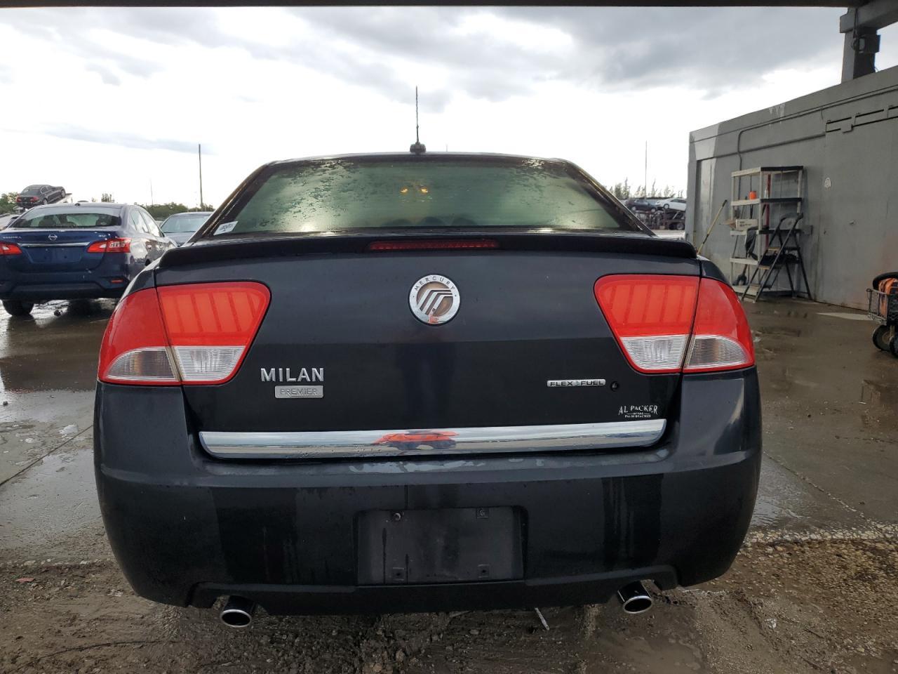 2011 MERCURY Milan