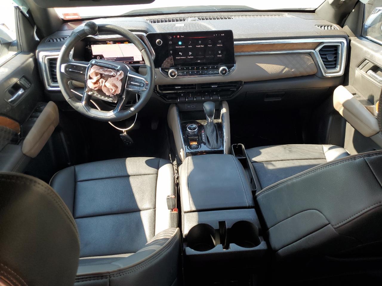 2023 GMC CANYON