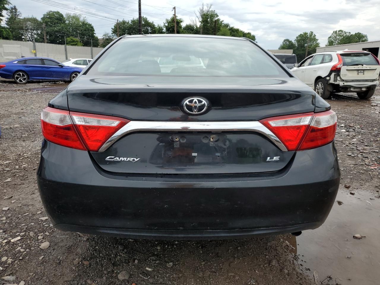 2016 TOYOTA CAMRY