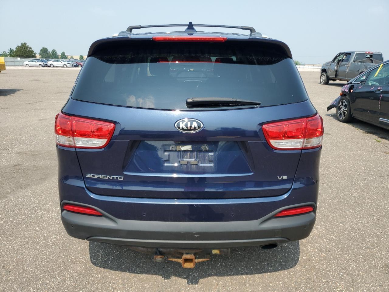 2016 KIA SORENTO