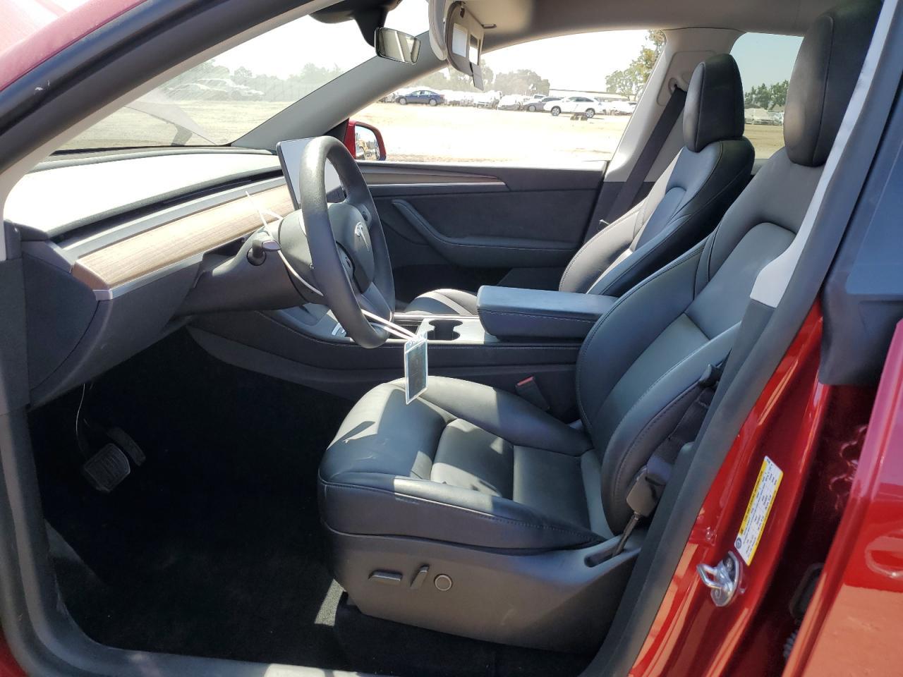 2024 TESLA MODEL Y