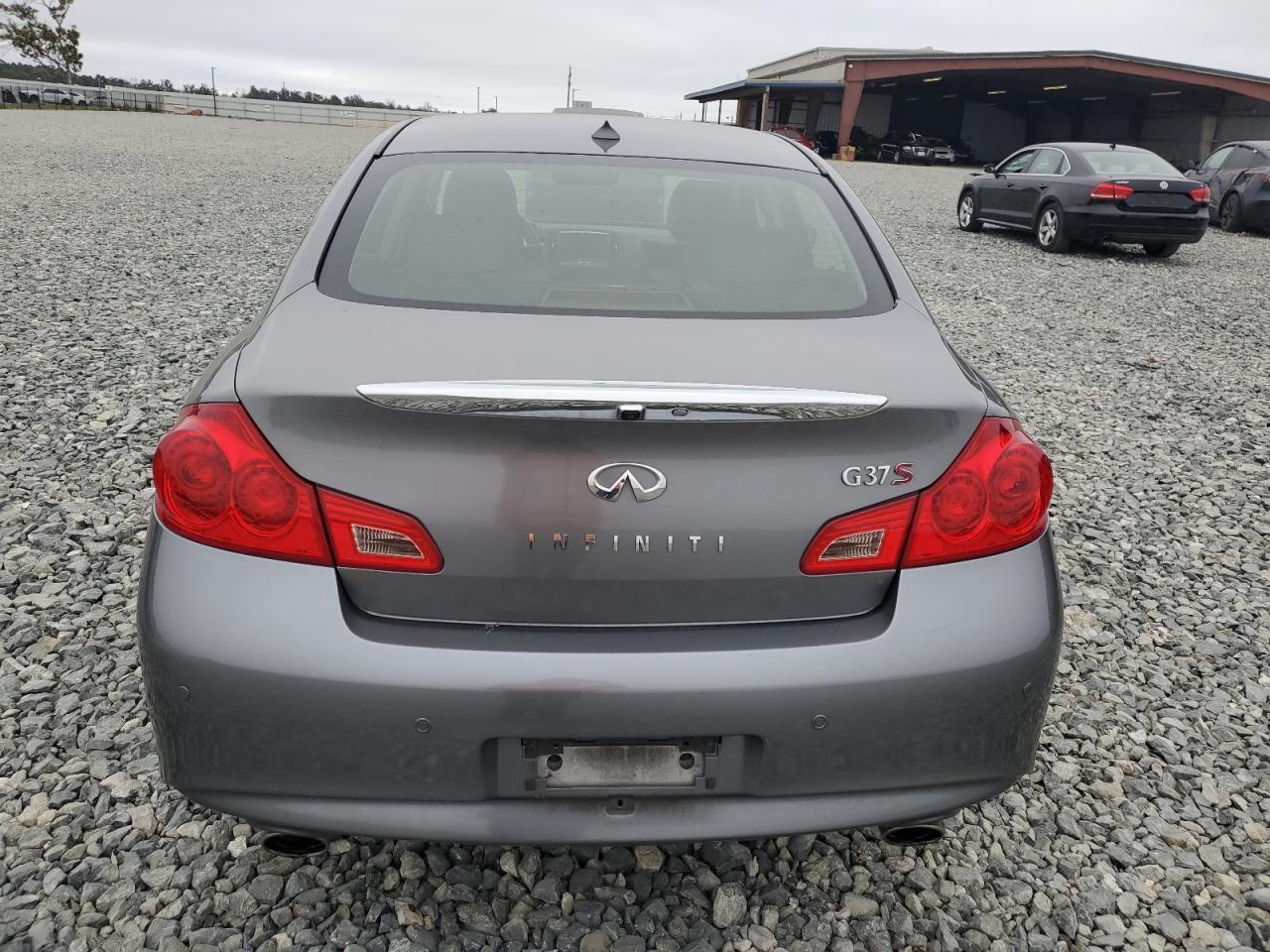 2012 INFINITI G37