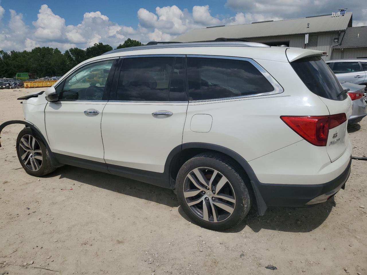 2017 HONDA PILOT