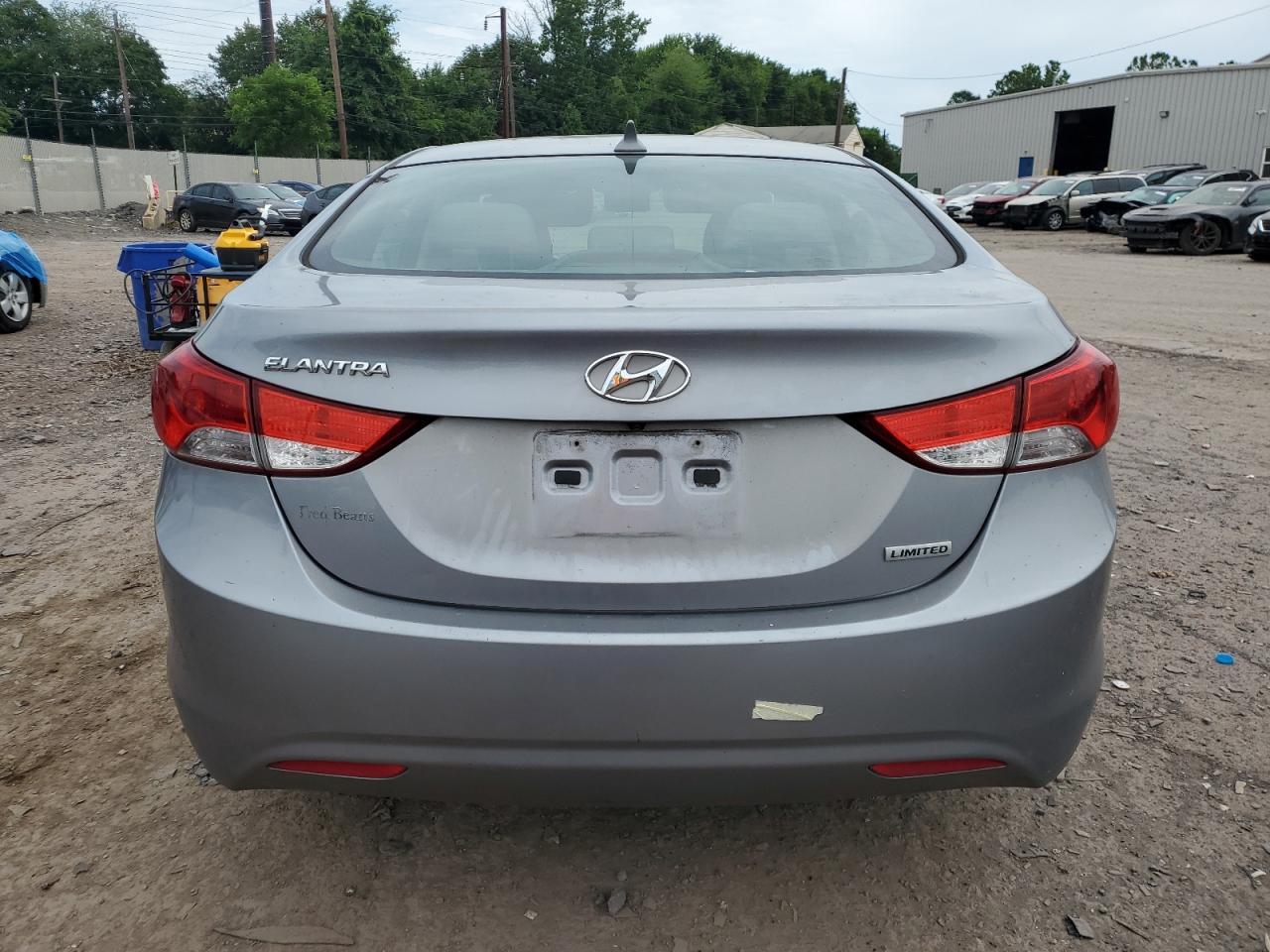 2013 HYUNDAI ELANTRA