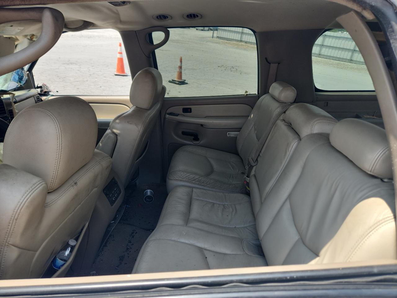 2003 CHEVROLET Suburban