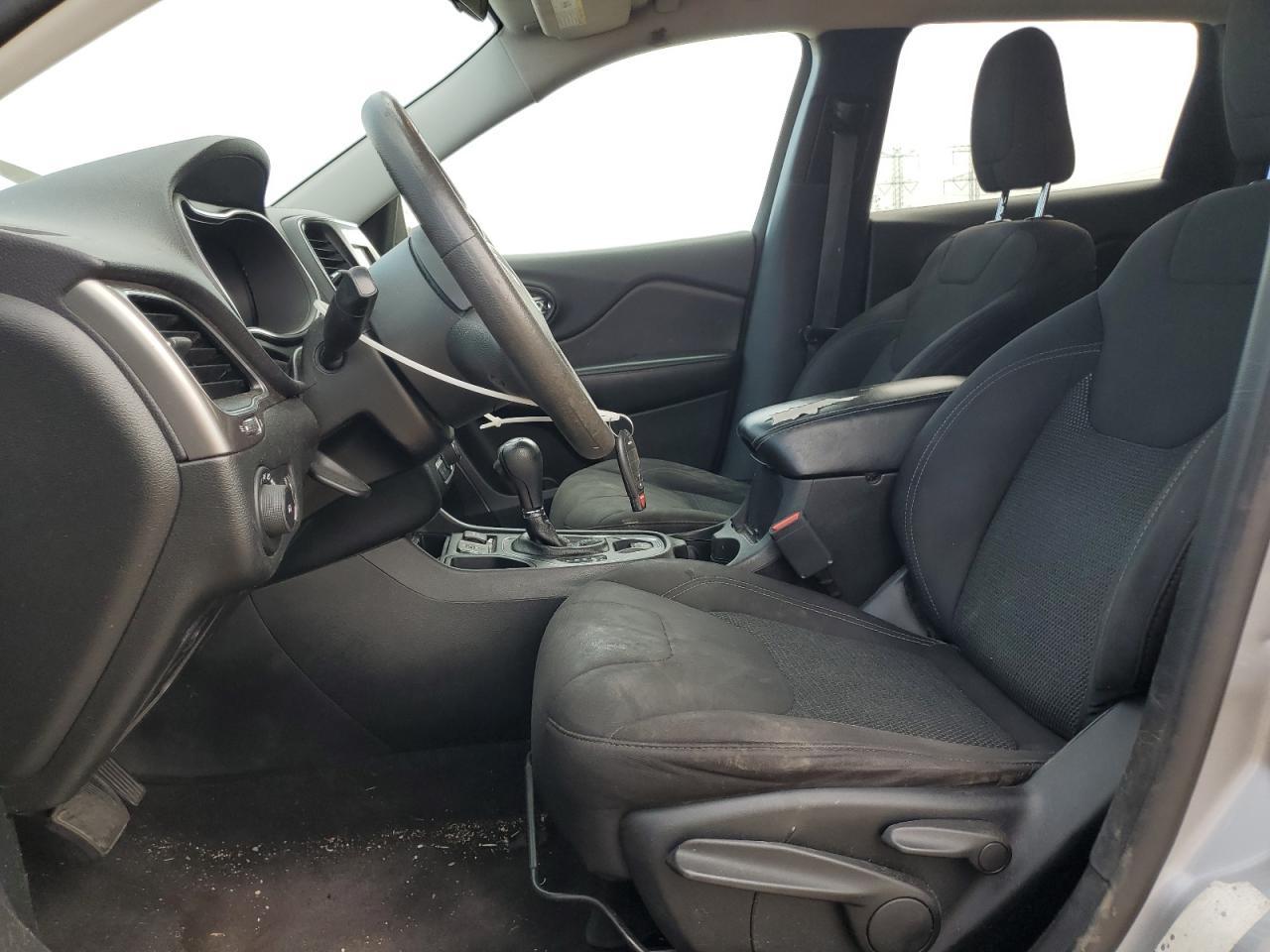 2019 JEEP CHEROKEE
