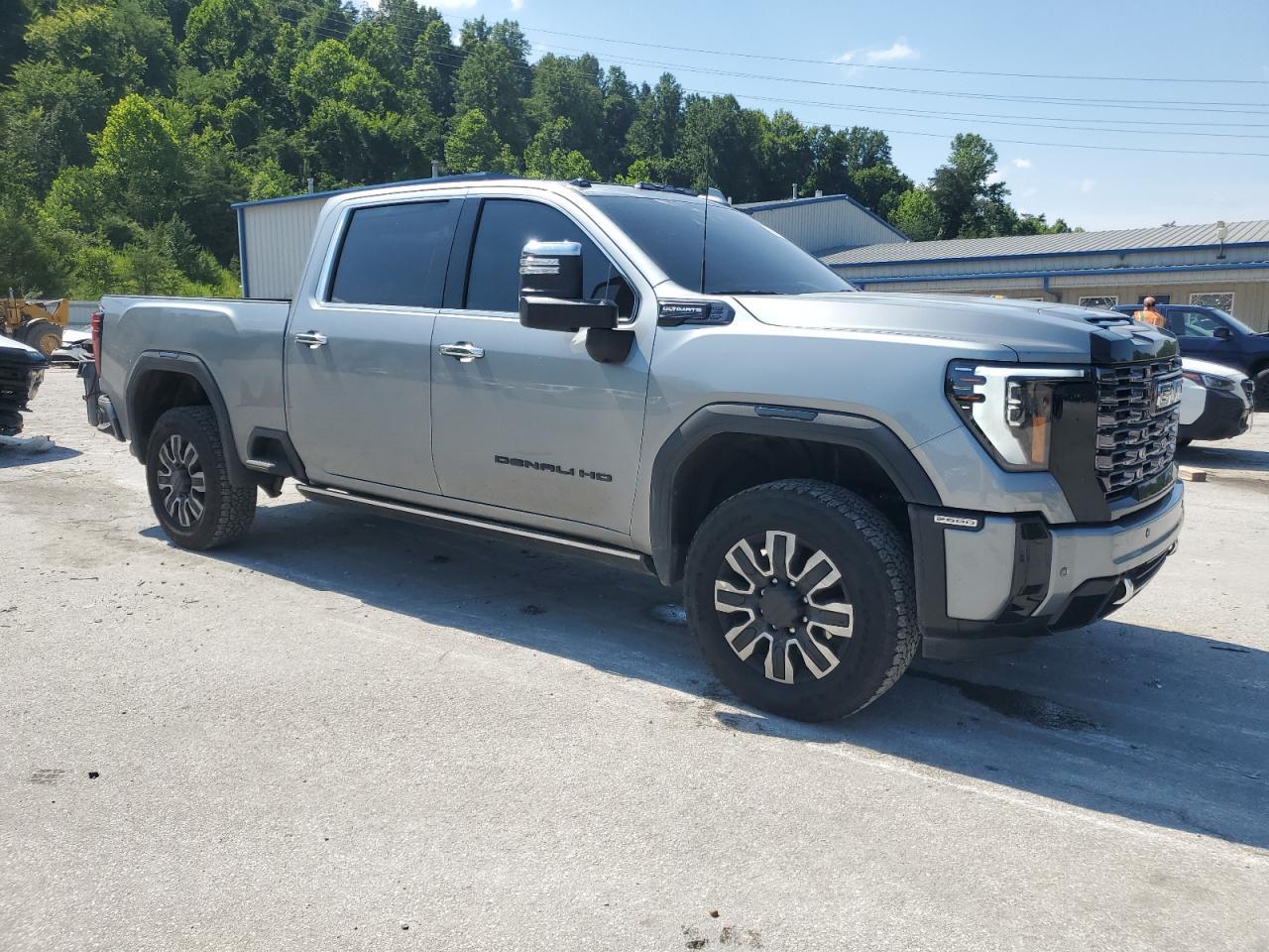 2025 GMC Sierra