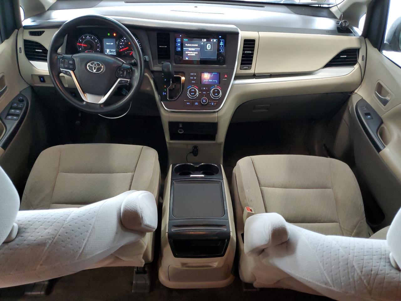 2015 TOYOTA SIENNA