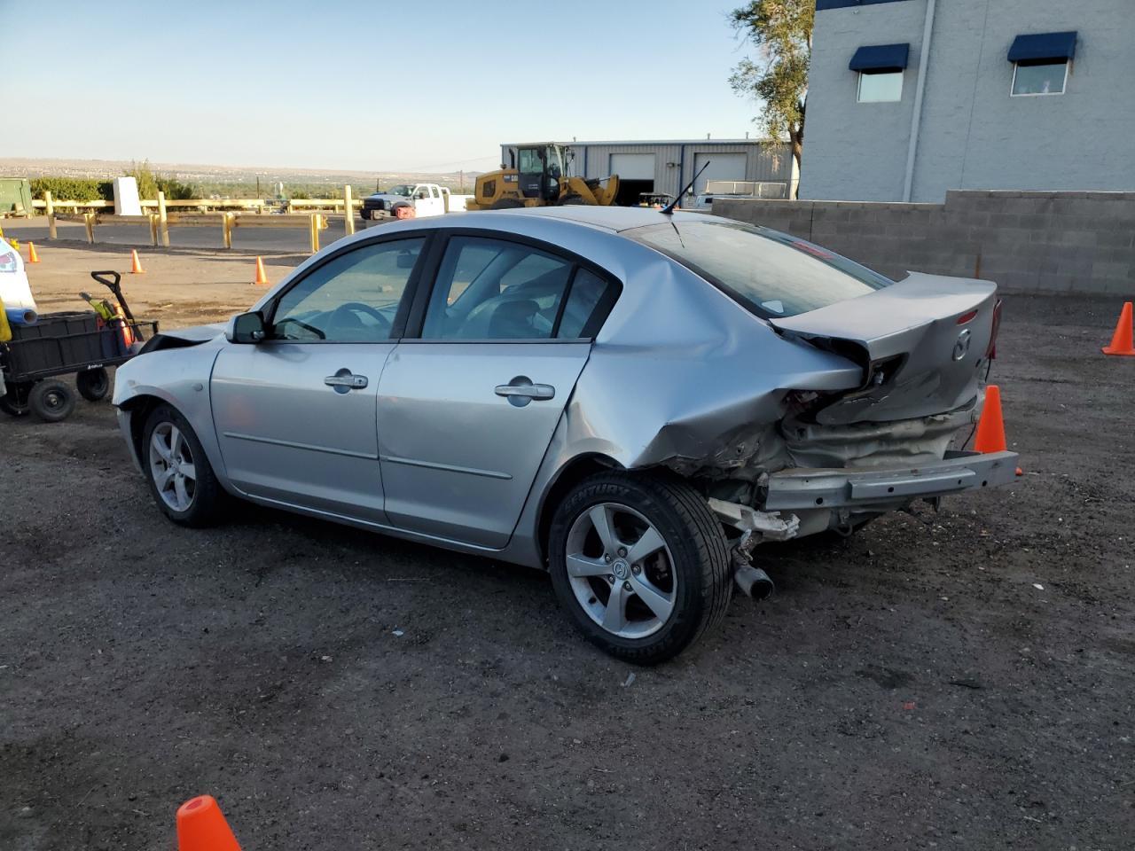 2006 MAZDA 3