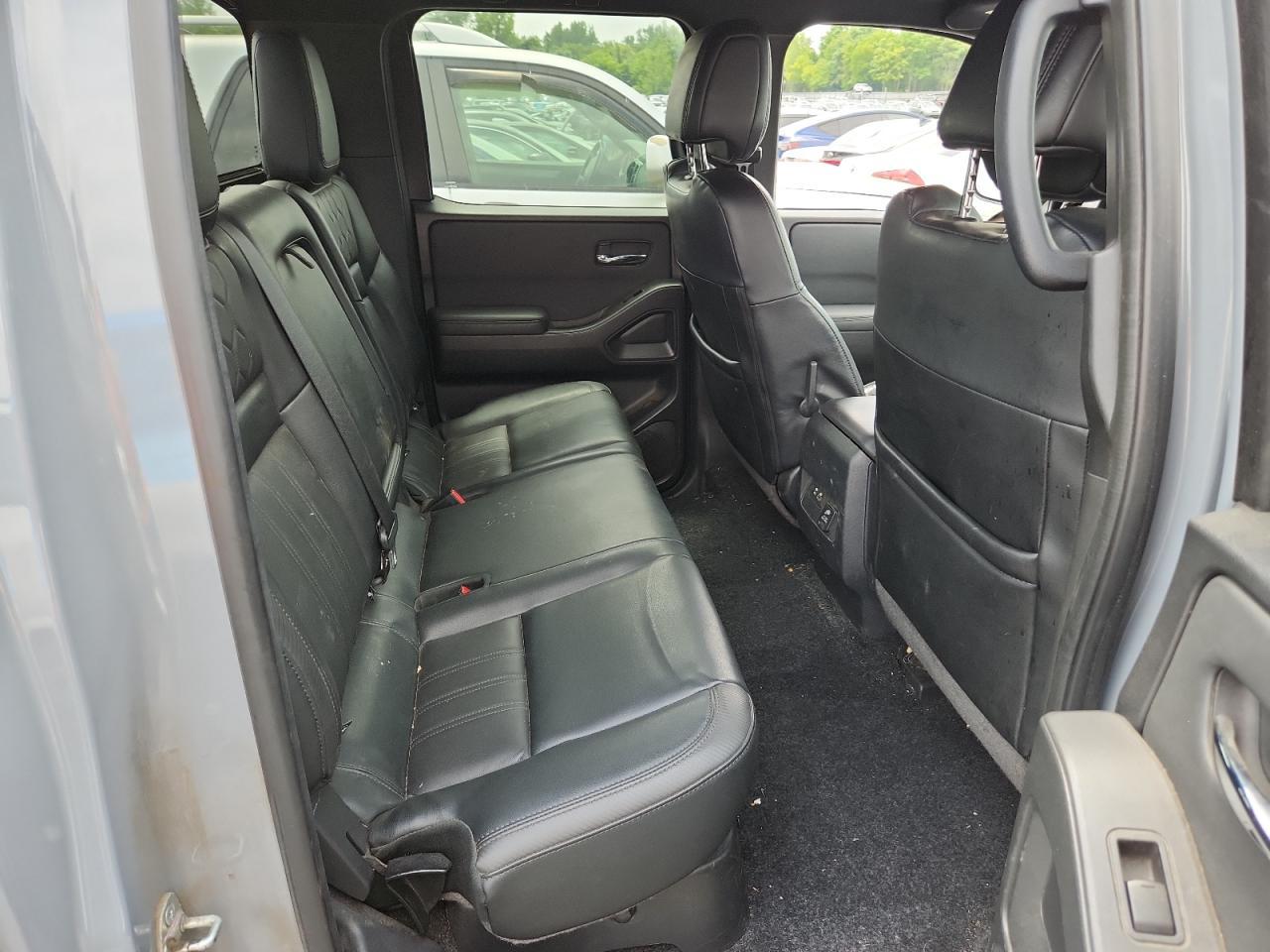 2022 NISSAN Frontier