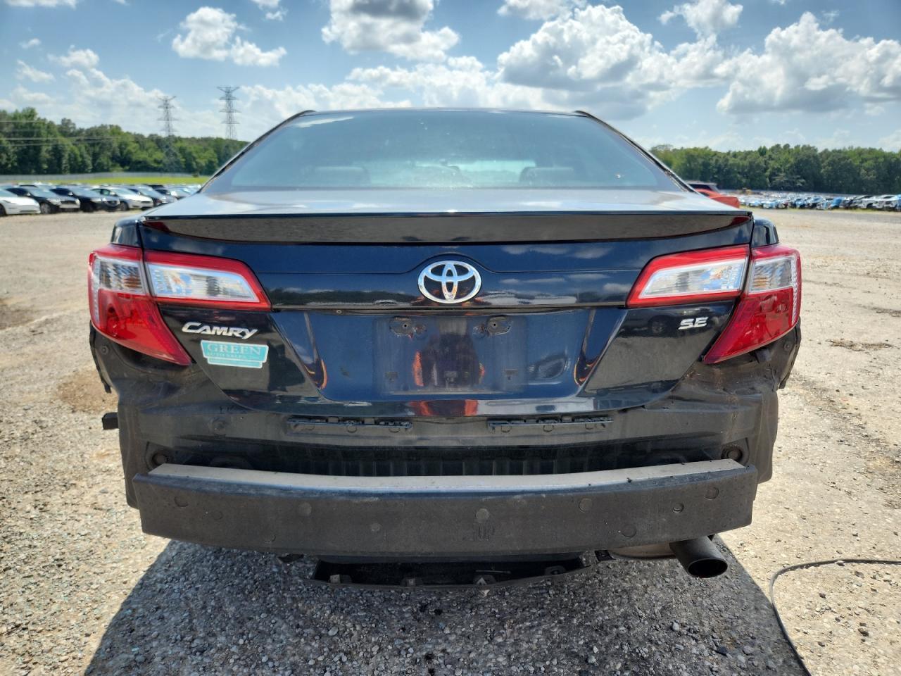 2014 TOYOTA CAMRY