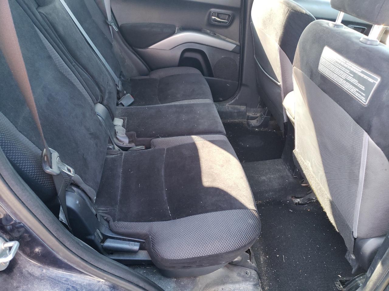 2011 MITSUBISHI outlander