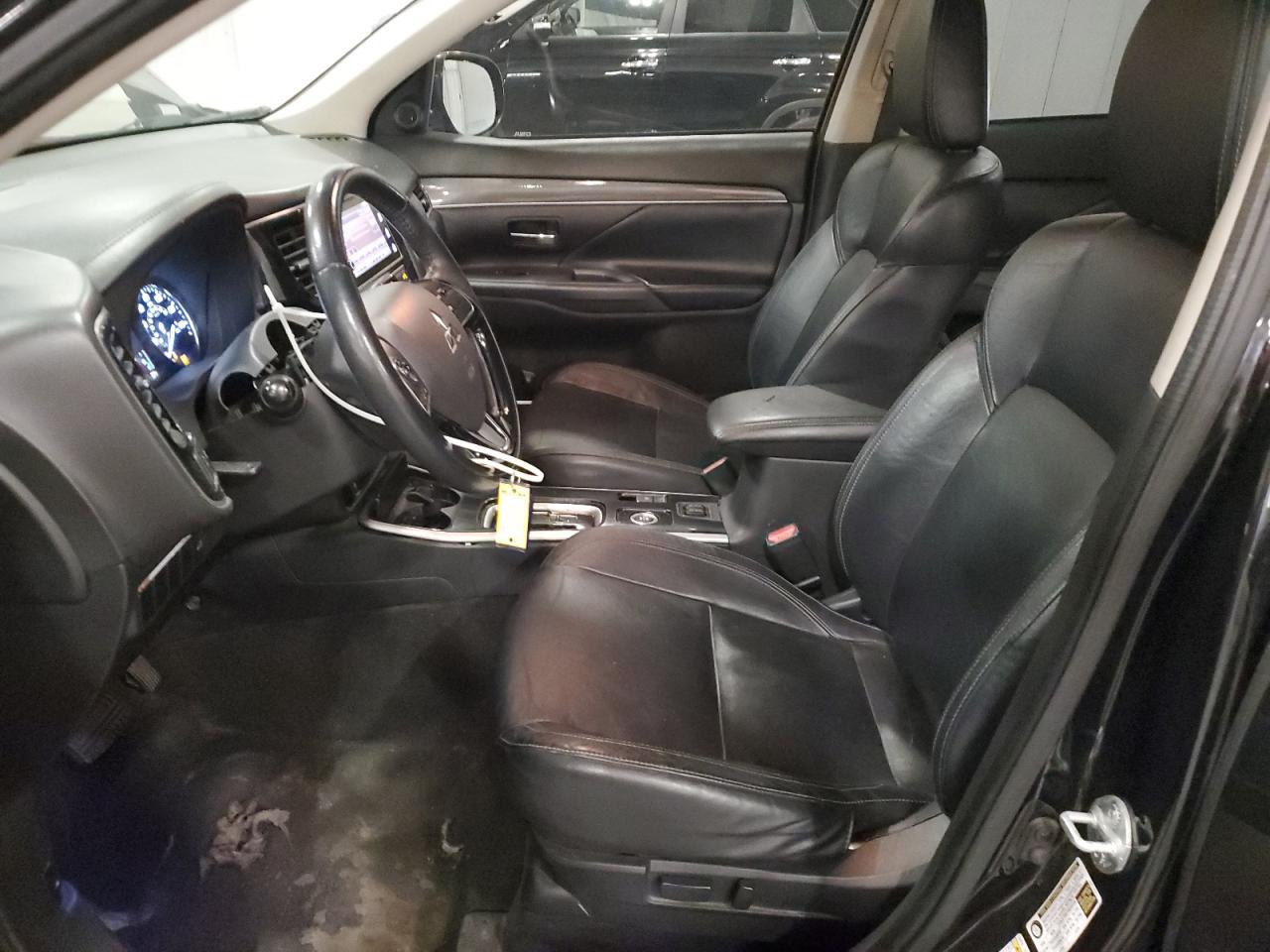 2019 MITSUBISHI outlander