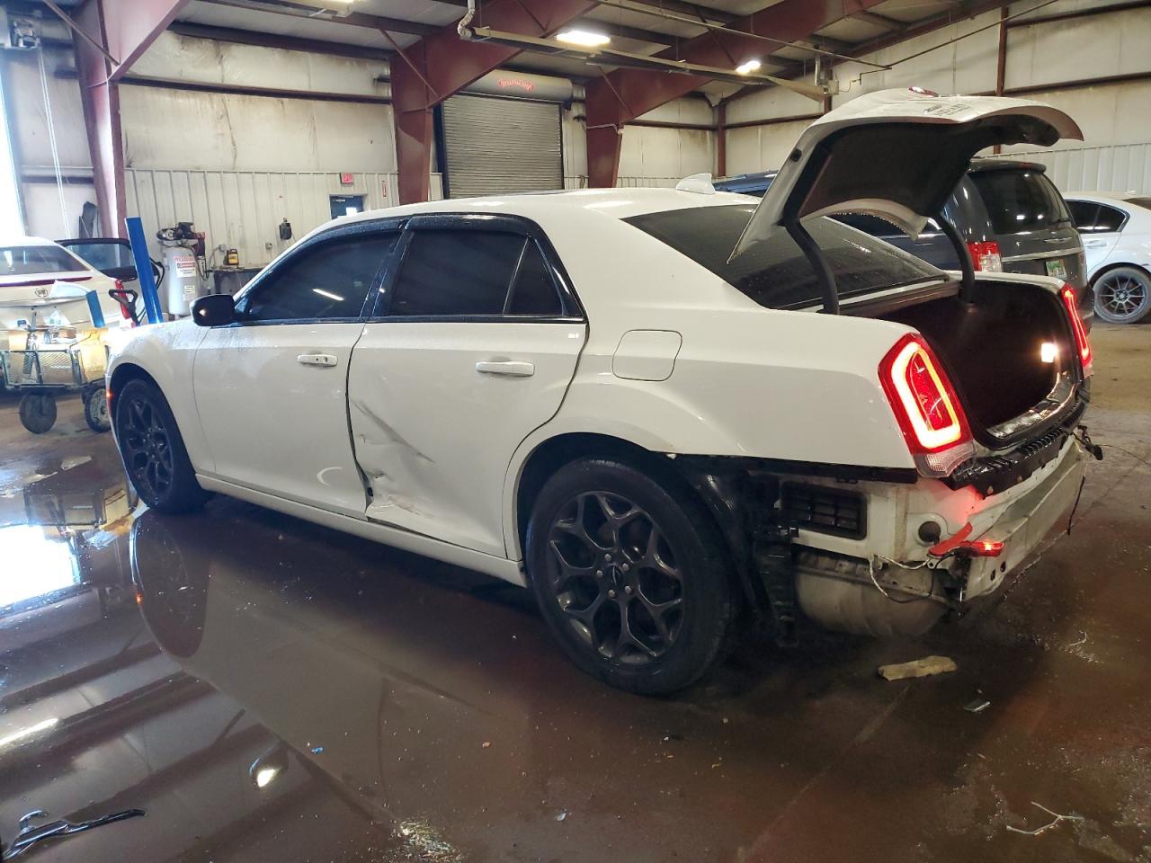 2018 CHRYSLER 300