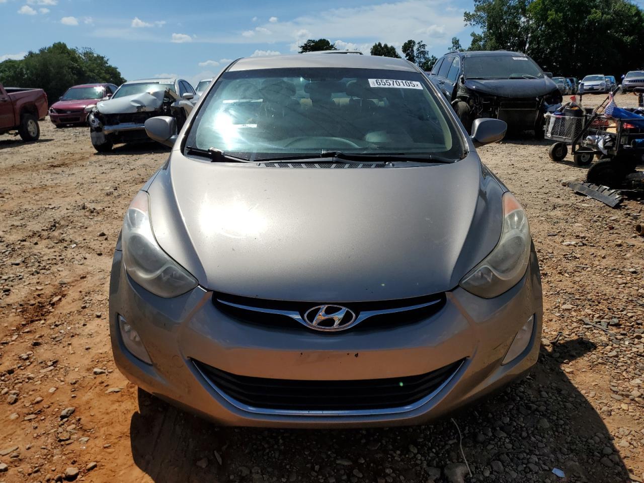 2012 HYUNDAI ELANTRA