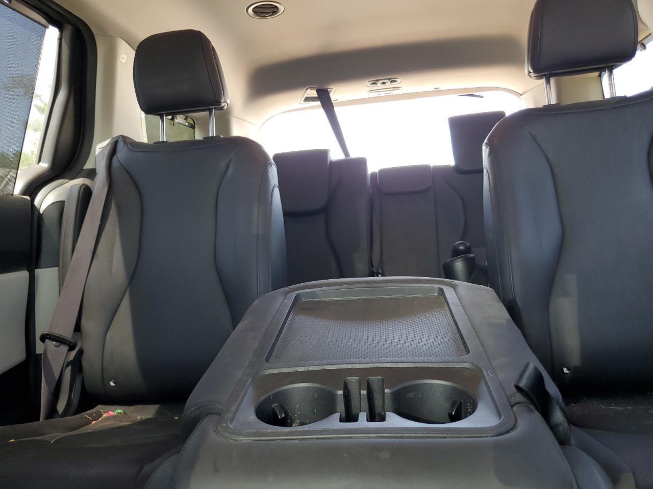 2024 KIA Carnival