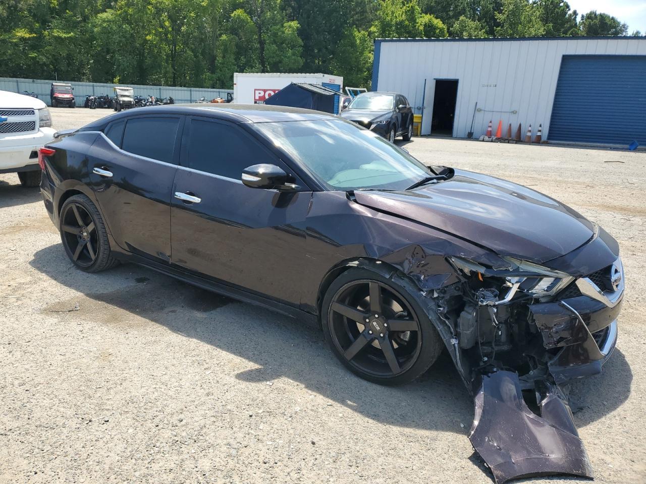2016 NISSAN Maxima